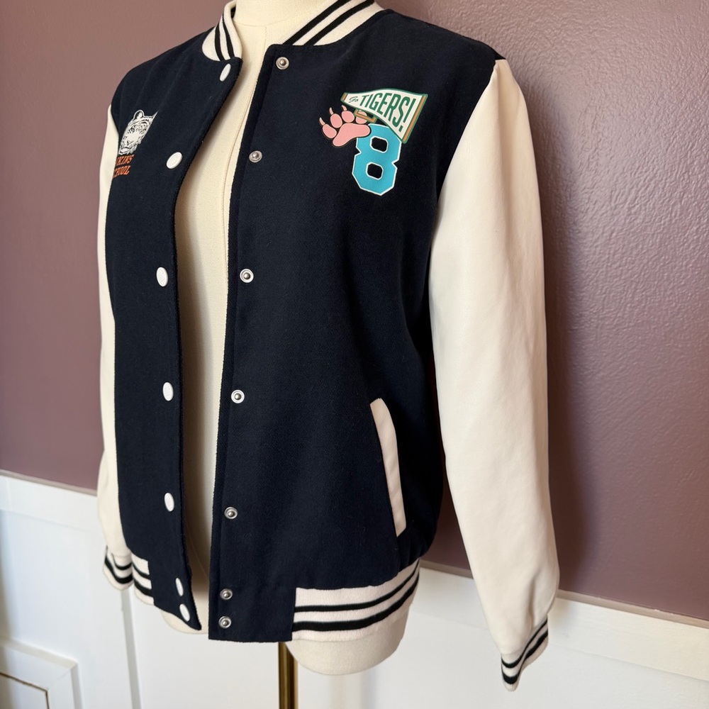 Stranger Things Varsity Jacket - Picture 4 of 16